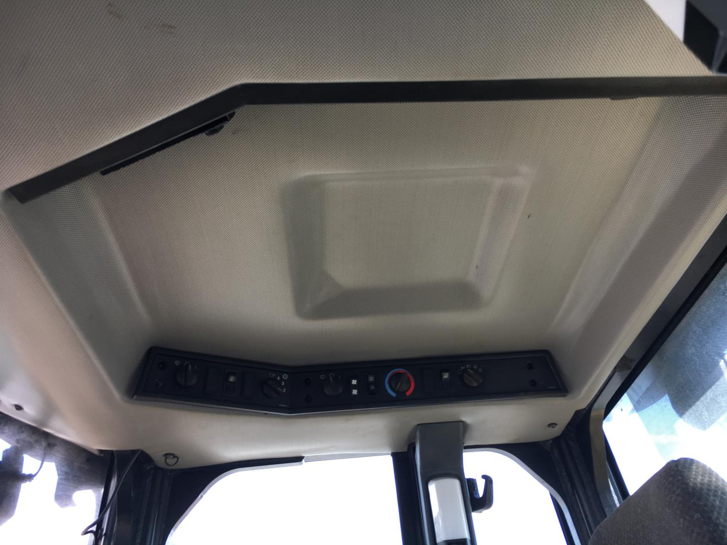 ./imagenes/INVOICE/2019/16760/CARGADOR FRONTAL 988G (41).JPG